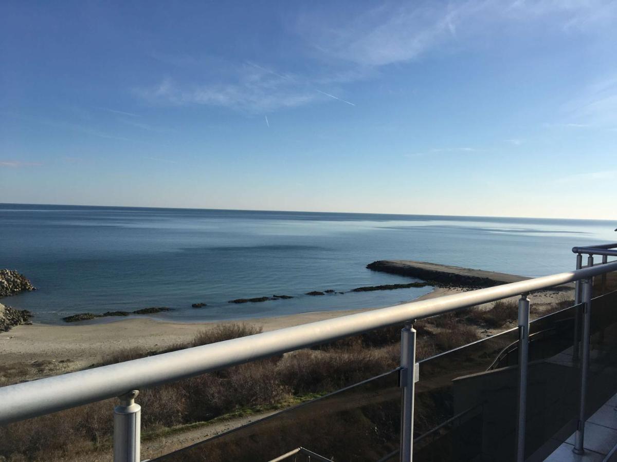 Beach Location Pomorie Buitenkant foto